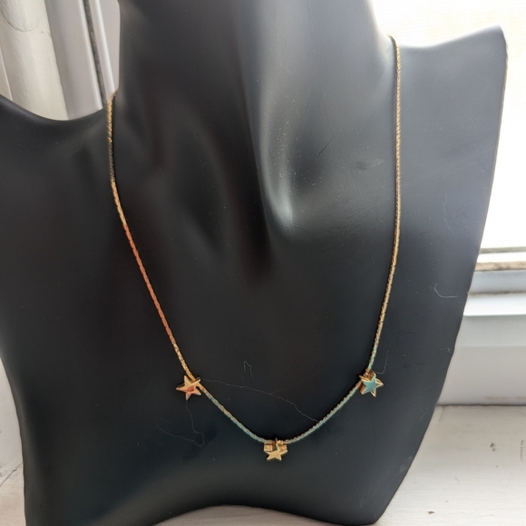 ⭐ Avon Gold Star Pendant Necklace delicate layering piece 7" length - Picture 6 of 7